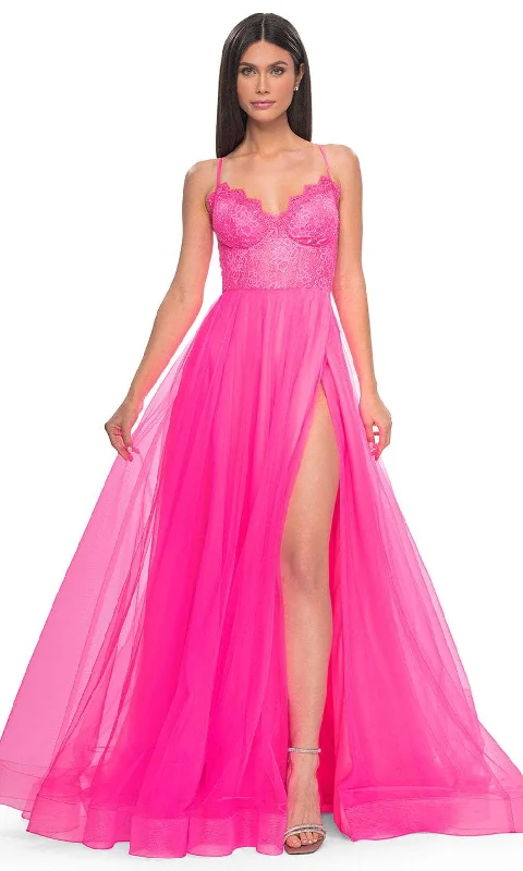 La Femme 32306 - Scalloped V-Neck A-Line Prom Dress Everyday wear unclassified dresses