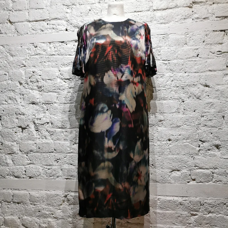 PAUL SMITH
SILK DRESS
SIZE UK 8 Date night unclassified dresses