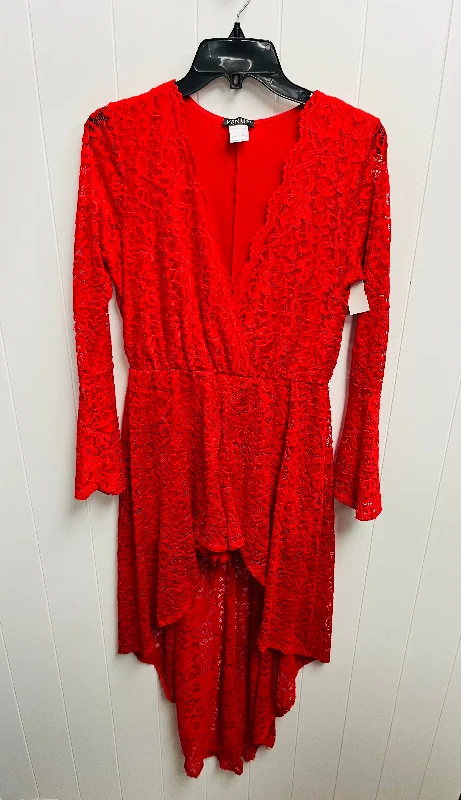 Romper By Venus In Red, Size: S Open-back unclassified dresses